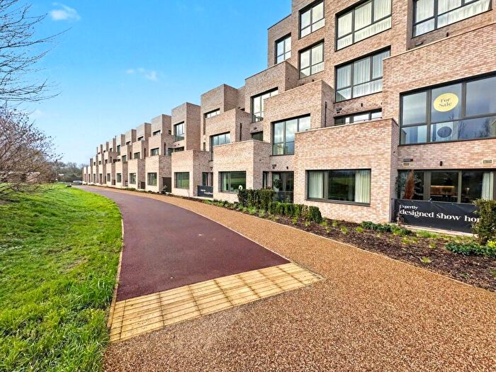 1 Bedroom Apartment For Sale In Eddington Avenue, Knights Park, Cambridgeshire, CB3