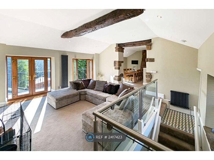2 Bedroom Detached House To Rent In Stainland Road, Stainland, Halifax, HX4