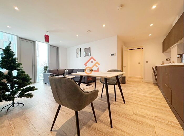 1 Bedroom Flat To Rent In Blade Tower, Silvercroft Street, Manchester, M15