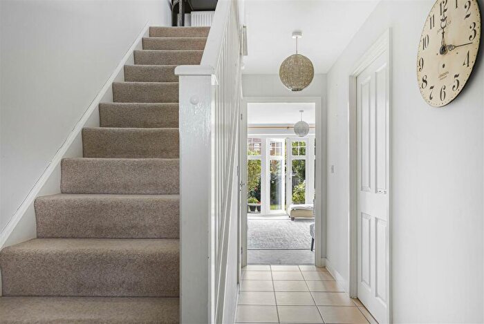 3 Bedroom Terraced House For Sale In London Road, Welwyn, AL6