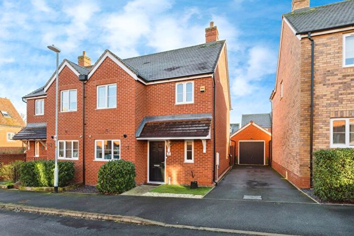 3 Bedroom Semi Detached House For Sale In Holte End, Northampton, NN3