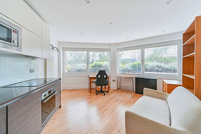 1 Bedroom Flat To Rent In Molesworth Street, Lewisham, London, SE13