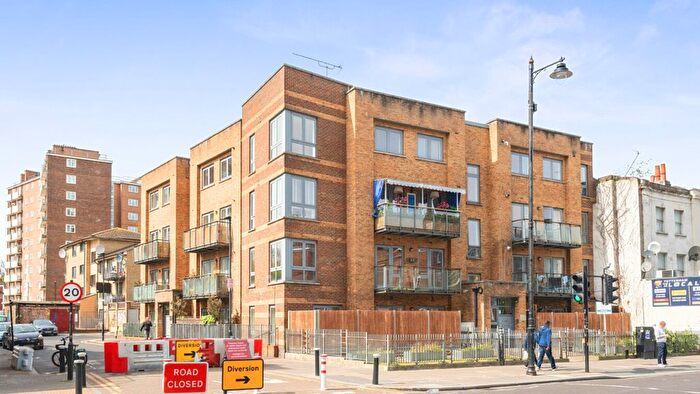 2 Bedroom Flat To Rent In High Rd, London, N17