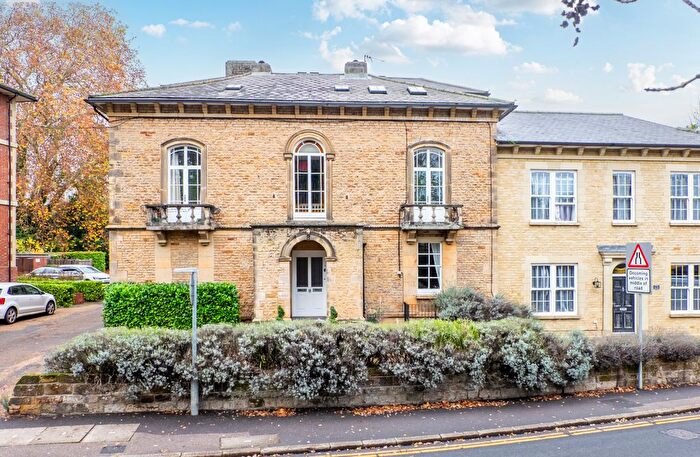 2 Bedroom Flat To Rent In Bordyke, Tonbridge, TN9