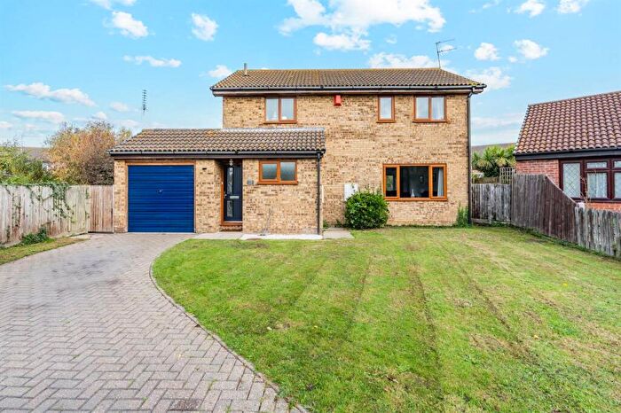 4 Bedroom Detached House For Sale In Ellis Way, Herne Bay, CT6