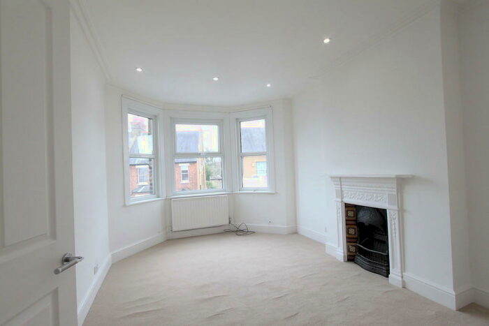2 Bedroom Flat To Rent In College Road, Bromley, BR1