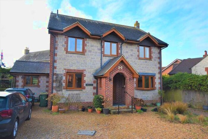 6 Bedroom Detached House For Sale In Walkers Lane, Shorwell, PO30