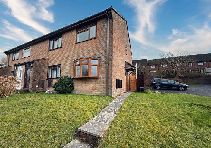 2 Bedroom End Terrace House For Sale In Maes-Y-Felin, Ravenhill, Swansea, SA5