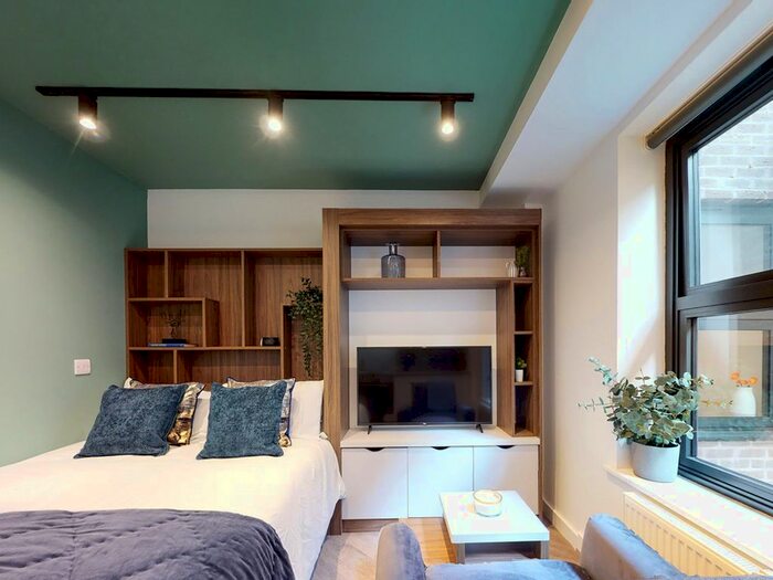 Studio To Rent In Harrow Road, London, W9