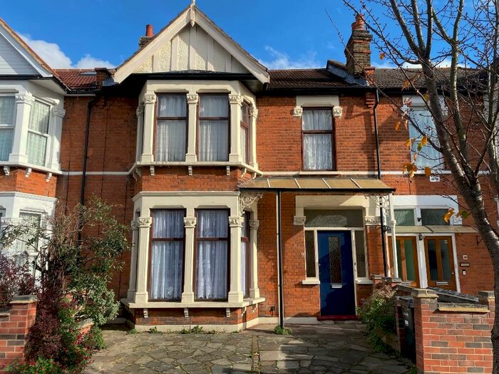 1 Bedroom Ground Flat To Rent In Lynford Gardens, Ilford, London, IG3