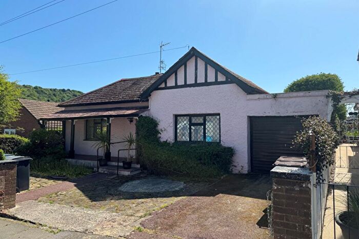 2 Bedroom House For Sale In Common Lane, River, Nr Dover, CT17