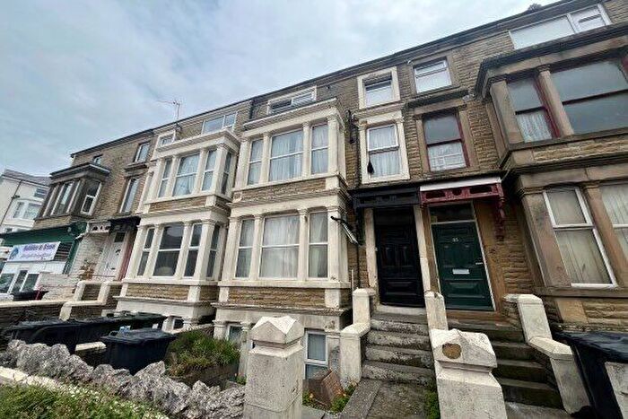 2 Bedroom Flat To Rent In Heysham Road, Morecambe, LA3