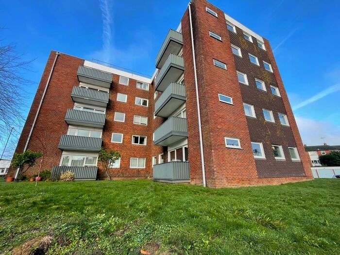 2 Bedroom Apartment To Rent In Silverdale Road, Burgess Hill, RH15