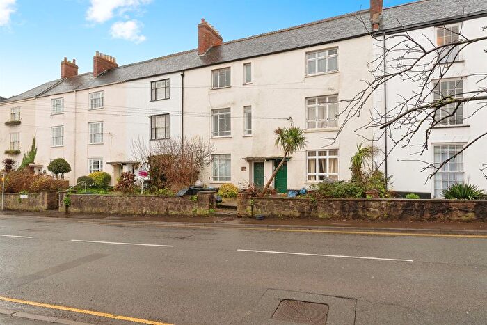 2 Bedroom Flat For Sale In The Terrace, Bircham Road, Minehead, TA24
