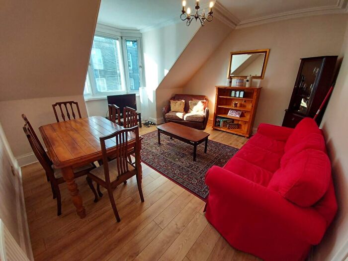 2 Bedroom Flat To Rent In Albert Street, Aberdeen, AB25
