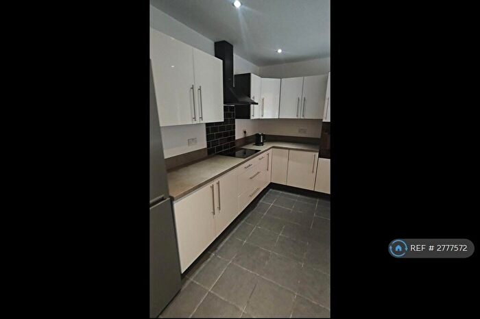 5 Bedroom Terraced House To Rent In Terry Street, Dudley, DY2