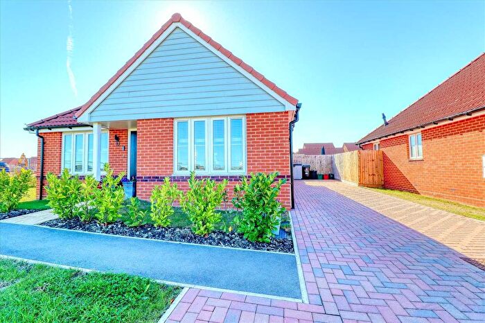 2 Bedroom Detached House For Sale In Millet Road, Kirby Cross, CO13