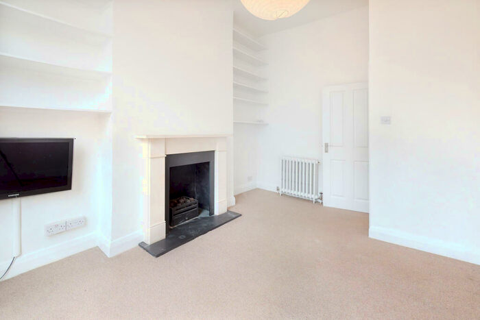 1 Bedroom Apartment To Rent In Westbourne Road, Islington, London, N7