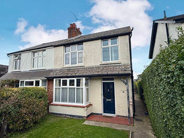 3 Bedroom Semi-Detached House For Sale In Green Lane, Chichester, PO19