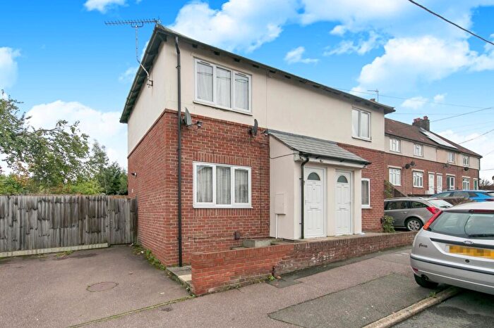 2 Bedroom Flat To Rent In Goring Road, Colchester, CO4