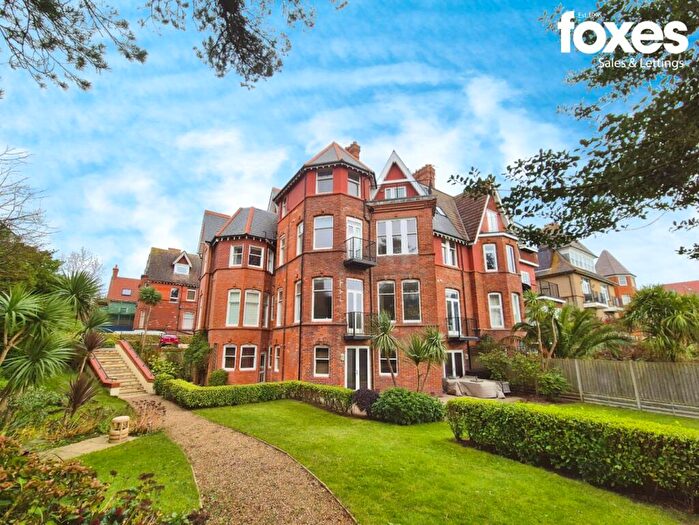 2 Bedroom Apartment To Rent In Pirbright House, West Cliff Gardens, Bournemouth, Dorset, BH2