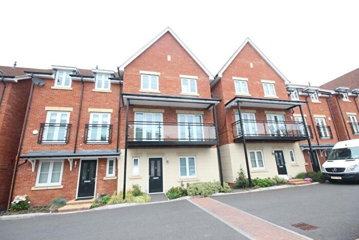 6 Bedroom Terraced House To Rent In ***Let Agreed***Denton Way, Langley***Let Agreed***, SL3