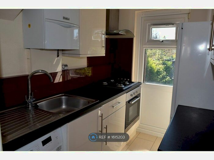3 Bedroom Semi-Detached House To Rent In Lamorna Grove, Stanmore, HA7