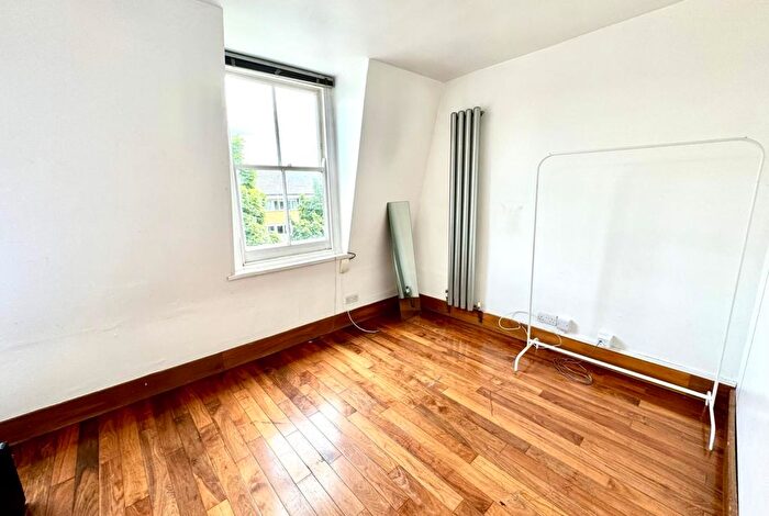 2 Bedroom Flat To Rent In Caledonian Road, London, N1