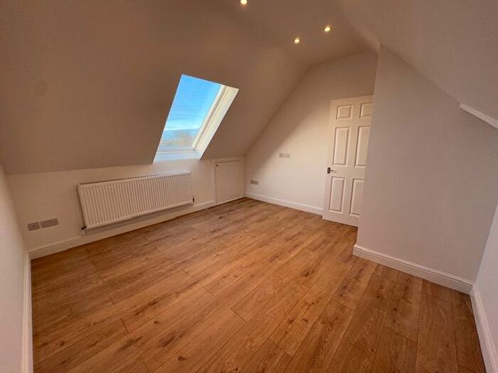 2 Bedroom Flat To Rent In Approach Road, Margate, CT9