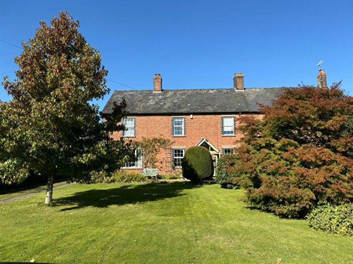 4 Bedroom Semi-Detached House For Sale In Northwood Green, Westbury-On-Severn, GL14