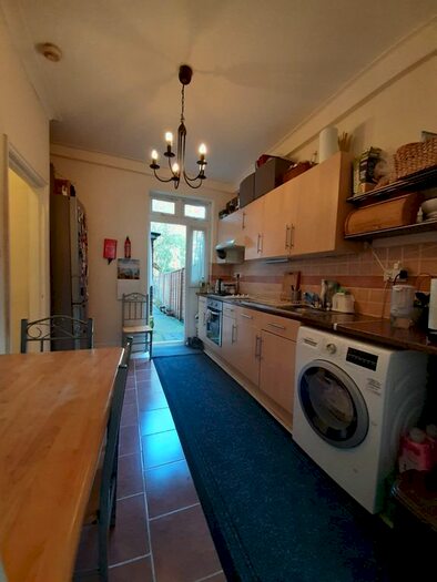 1 Bedroom Flat To Rent In Hornsey Park Rd, London, N8
