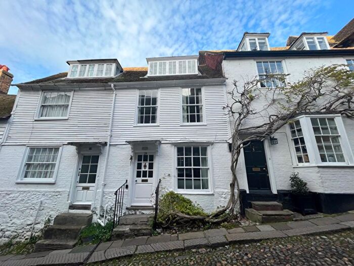 3 Bedroom Terraced House To Rent In Mermaid Street, Rye, TN31