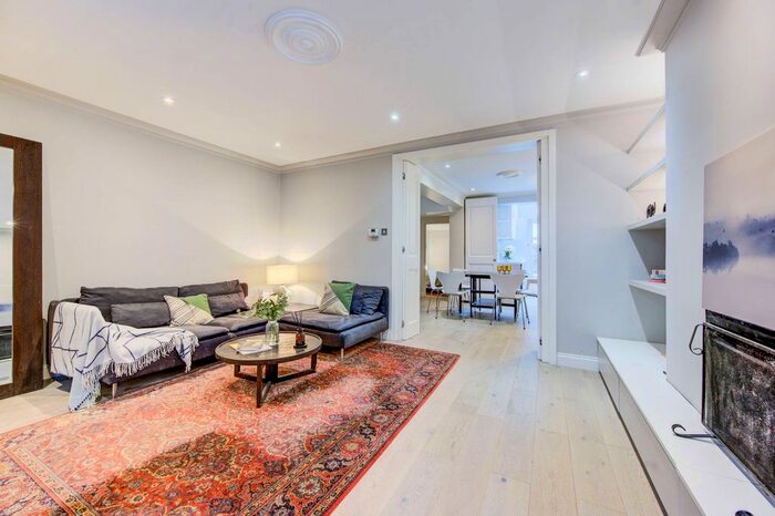 1 Bedroom Flat To Rent In Gunter Grove Un, Chelsea, London, SW10