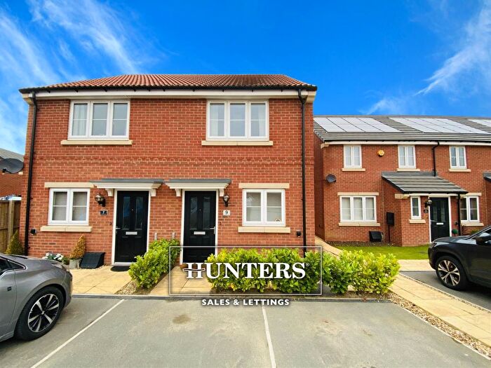 2 Bedroom Semi-Detached House To Rent In Heather Drive, Pontefract, WF8