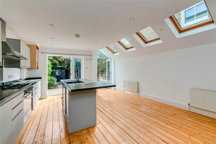 4 Bedroom Property To Rent In Hartismere Road, Fulham, SW6