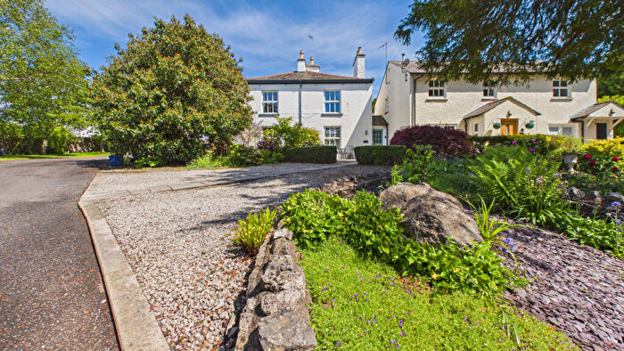 2 Bedroom Apartment For Sale In Wood Close Gardens, Carnforth, LA5