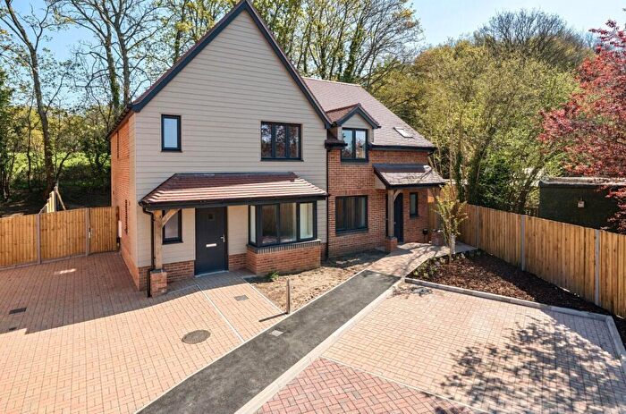 3 Bedroom Semi-Detached House For Sale In Roebuck Close, Bishopstoke, Eastleigh, Hampshire, SO50