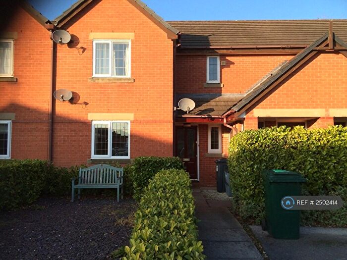 2 Bedroom Flat To Rent In Newry Park East, Chester, CH2