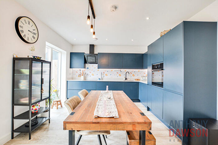 3 Bedroom Detached House For Sale In Trough Laithe Road, Barrowford, BB9