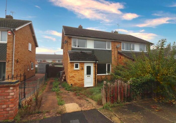 3 Bedroom Semi-Detached House To Rent In Newton Road, Barton Seagrave, Kettering, NN15