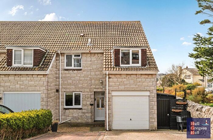 3 Bedroom End Terrace House For Sale In Church Lane, Portland, DT5