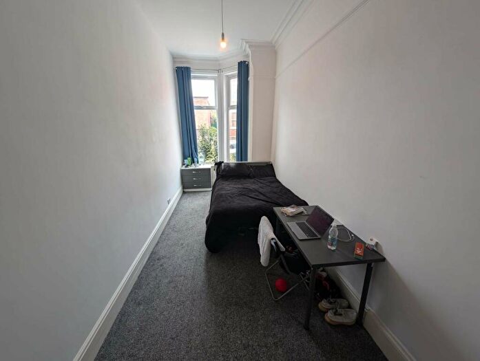 9 Bedroom Flat To Rent In Foxhall Road, Nottingham, NG7