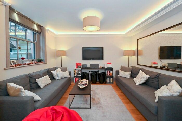 2 Bedroom Flat To Rent In Crawford Street, Marylebone, W1U