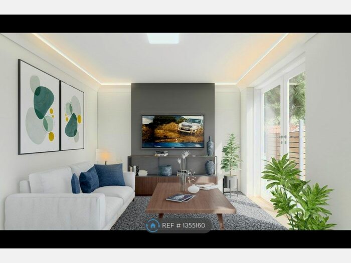 2 Bedroom Maisonette To Rent In Coral Gardens, Hemel Hempstead, HP2