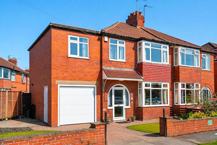 4 Bedroom Semi-Detached House For Sale In Leyland Road, York, YO31