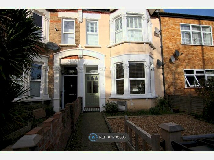 2 Bedroom Flat To Rent In Forest Hill, London, SE23