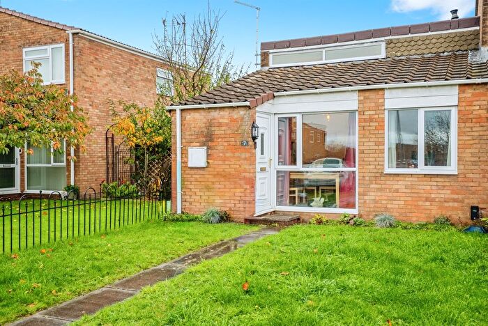 2 Bedroom Semi Detached Bungalow For Sale In Oak Close, Bulwark, Chepstow, NP16