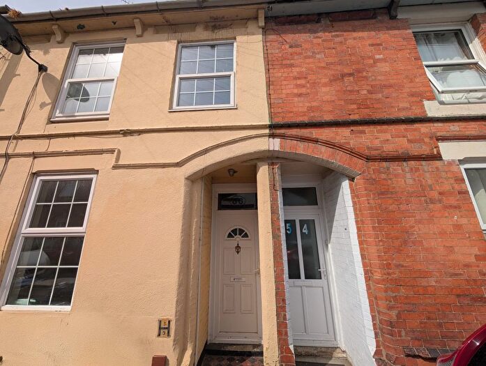 3 Bedroom Terraced House To Rent In Ford Street, Kettering, NN16