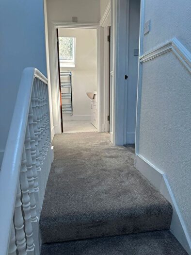 3 Bedroom Flat To Rent In Balfour Road, Ilford, IG1