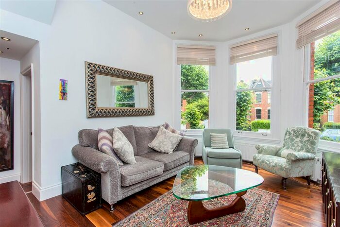 1 Bedroom Flat To Rent In Christchurch Avenue, Mapesbury, London, NW6